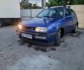 Синий Фольксваген Гольф, объемом двигателя 2 л и пробегом 250 тыс. км за 2502 $, фото 1 на Automoto.ua