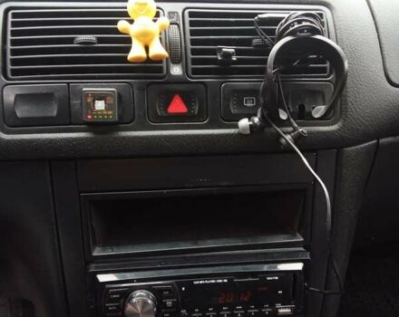 Синий Фольксваген Гольф, объемом двигателя 1.6 л и пробегом 346 тыс. км за 2300 $, фото 14 на Automoto.ua