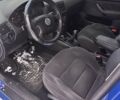 Синій Фольксваген Гольф, об'ємом двигуна 1.3 л та пробігом 200 тис. км за 3000 $, фото 8 на Automoto.ua