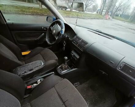 Синий Фольксваген Гольф, объемом двигателя 1.6 л и пробегом 340 тыс. км за 3300 $, фото 14 на Automoto.ua