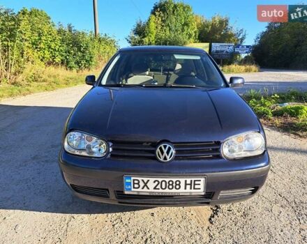 Синий Фольксваген Гольф, объемом двигателя 1.6 л и пробегом 500 тыс. км за 4000 $, фото 2 на Automoto.ua