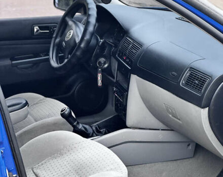 Синий Фольксваген Гольф, объемом двигателя 1.6 л и пробегом 308 тыс. км за 3450 $, фото 13 на Automoto.ua