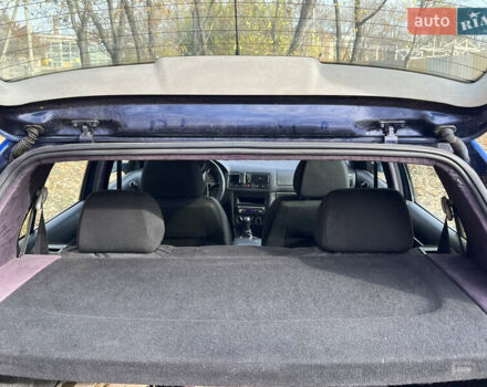 Синій Фольксваген Гольф, об'ємом двигуна 1.39 л та пробігом 326 тис. км за 3700 $, фото 10 на Automoto.ua