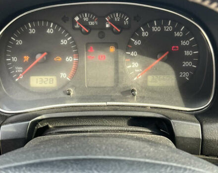 Синій Фольксваген Гольф, об'ємом двигуна 1.39 л та пробігом 326 тис. км за 3700 $, фото 12 на Automoto.ua