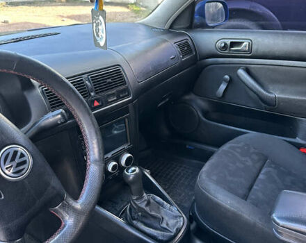 Синий Фольксваген Гольф, объемом двигателя 1.39 л и пробегом 273 тыс. км за 2850 $, фото 4 на Automoto.ua