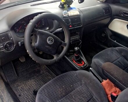 Синій Фольксваген Гольф, об'ємом двигуна 1.6 л та пробігом 330 тис. км за 3800 $, фото 4 на Automoto.ua