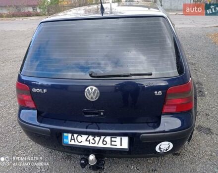 Синий Фольксваген Гольф, объемом двигателя 1.6 л и пробегом 300 тыс. км за 3600 $, фото 2 на Automoto.ua