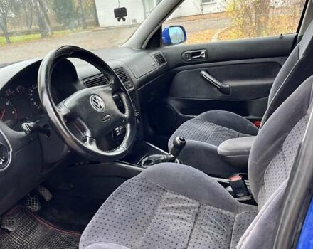 Синий Фольксваген Гольф, объемом двигателя 1.9 л и пробегом 275 тыс. км за 4699 $, фото 16 на Automoto.ua