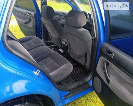 Синий Фольксваген Гольф, объемом двигателя 1.9 л и пробегом 440 тыс. км за 3000 $, фото 17 на Automoto.ua