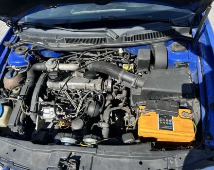 Синій Фольксваген Гольф, об'ємом двигуна 1.9 л та пробігом 419 тис. км за 2890 $, фото 7 на Automoto.ua