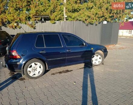 Синий Фольксваген Гольф, объемом двигателя 1.6 л и пробегом 300 тыс. км за 3600 $, фото 11 на Automoto.ua