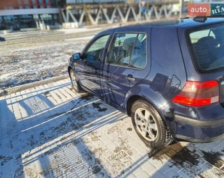 Синий Фольксваген Гольф, объемом двигателя 1.6 л и пробегом 285 тыс. км за 3400 $, фото 5 на Automoto.ua