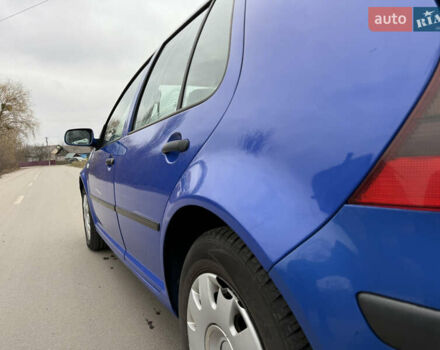 Синий Фольксваген Гольф, объемом двигателя 1.39 л и пробегом 213 тыс. км за 2750 $, фото 3 на Automoto.ua