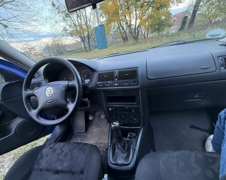 Фольксваген Гольф 1998 в Черновцах на Automoto.ua Синий Фольксваген Гольф, объемом двигателя 1.4 л и пробегом 215 тыс. км за 2700 $, фото 7 на Automoto.ua