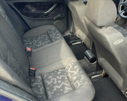 Синій Фольксваген Гольф, об'ємом двигуна 1.39 л та пробігом 326 тис. км за 3700 $, фото 9 на Automoto.ua