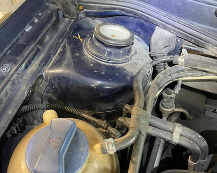 Фольксваген Гольф 1998 у Жовкві на Automoto.ua Синій Фольксваген Гольф, об'ємом двигуна 1.39 л та пробігом 252 тис. км за 2749 $, фото 35 на Automoto.ua