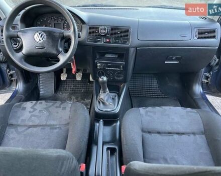 Синій Фольксваген Гольф, об'ємом двигуна 1.6 л та пробігом 290 тис. км за 3350 $, фото 13 на Automoto.ua