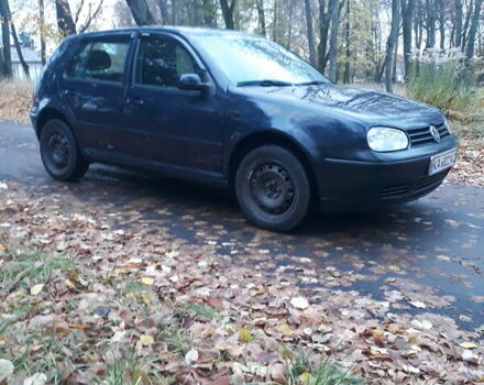 Синий Фольксваген Гольф, объемом двигателя 1.59 л и пробегом 205 тыс. км за 4500 $, фото 1 на Automoto.ua