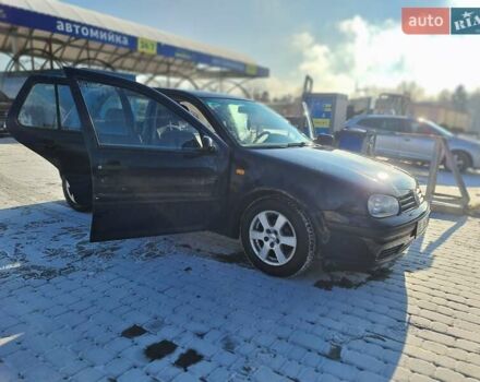 Синий Фольксваген Гольф, объемом двигателя 1.6 л и пробегом 285 тыс. км за 3400 $, фото 13 на Automoto.ua