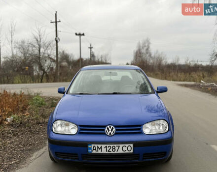 Синий Фольксваген Гольф, объемом двигателя 1.39 л и пробегом 213 тыс. км за 2750 $, фото 1 на Automoto.ua