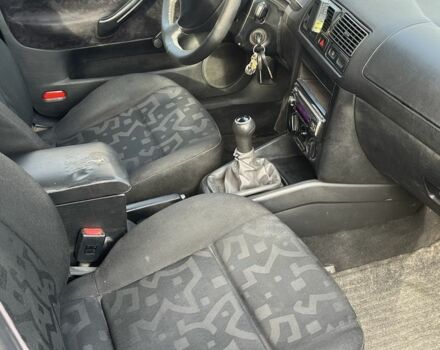 Синій Фольксваген Гольф, об'ємом двигуна 1.4 л та пробігом 326 тис. км за 3800 $, фото 13 на Automoto.ua