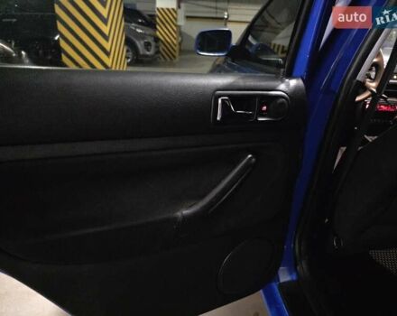Синий Фольксваген Гольф, объемом двигателя 1.39 л и пробегом 359 тыс. км за 4200 $, фото 16 на Automoto.ua