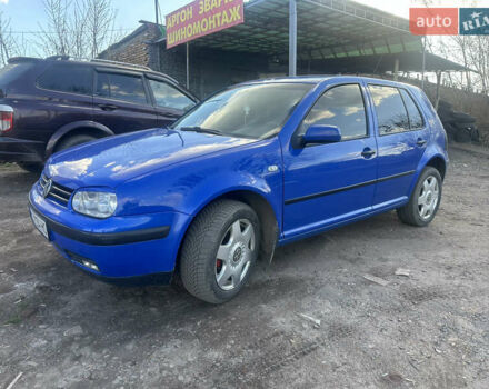 Синий Фольксваген Гольф, объемом двигателя 1.39 л и пробегом 273 тыс. км за 2850 $, фото 3 на Automoto.ua