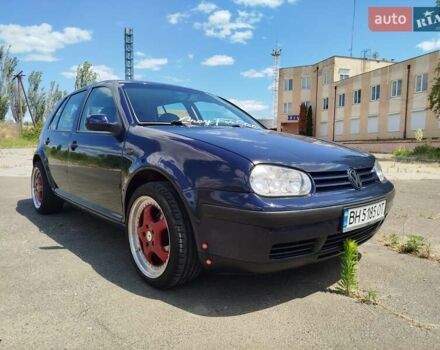 Синий Фольксваген Гольф, объемом двигателя 1.39 л и пробегом 152 тыс. км за 3500 $, фото 2 на Automoto.ua