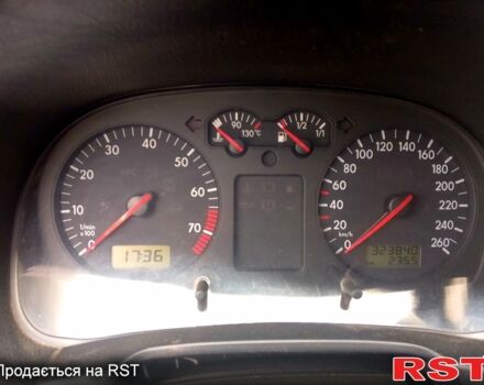 Синій Фольксваген Гольф, об'ємом двигуна 1.6 л та пробігом 330 тис. км за 3800 $, фото 3 на Automoto.ua