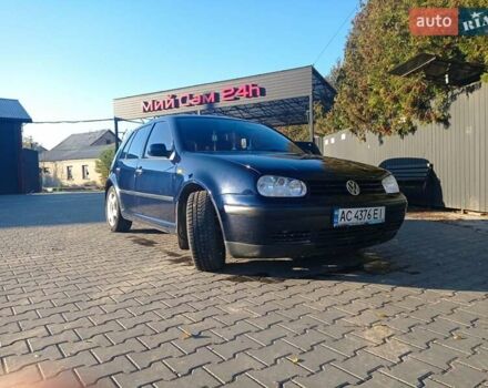 Синий Фольксваген Гольф, объемом двигателя 1.6 л и пробегом 300 тыс. км за 3600 $, фото 13 на Automoto.ua