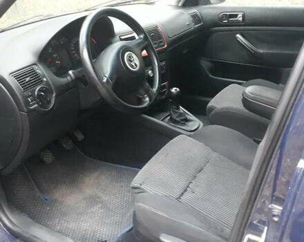 Синий Фольксваген Гольф, объемом двигателя 1.59 л и пробегом 205 тыс. км за 4500 $, фото 6 на Automoto.ua