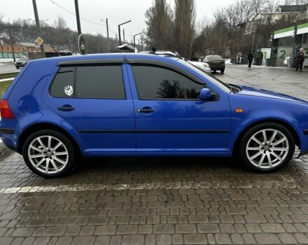 Синий Фольксваген Гольф, объемом двигателя 1.4 л и пробегом 254 тыс. км за 3787 $, фото 6 на Automoto.ua