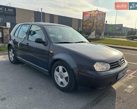Синий Фольксваген Гольф, объемом двигателя 1.39 л и пробегом 247 тыс. км за 2850 $, фото 1 на Automoto.ua