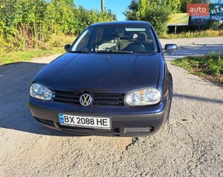 Синий Фольксваген Гольф, объемом двигателя 1.6 л и пробегом 500 тыс. км за 4000 $, фото 1 на Automoto.ua