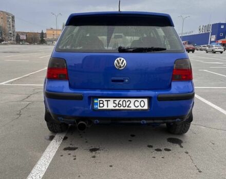 Синий Фольксваген Гольф, объемом двигателя 1.6 л и пробегом 300 тыс. км за 3200 $, фото 2 на Automoto.ua