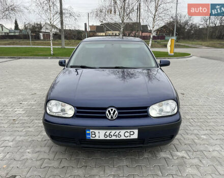 Синий Фольксваген Гольф, объемом двигателя 1.9 л и пробегом 231 тыс. км за 4550 $, фото 2 на Automoto.ua