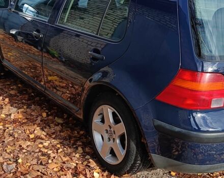 Синий Фольксваген Гольф, объемом двигателя 1.4 л и пробегом 273 тыс. км за 3750 $, фото 4 на Automoto.ua