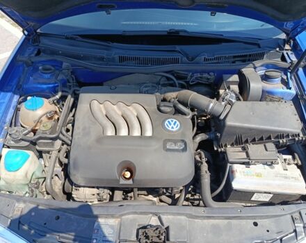 Синий Фольксваген Гольф, объемом двигателя 2 л и пробегом 198 тыс. км за 3950 $, фото 3 на Automoto.ua