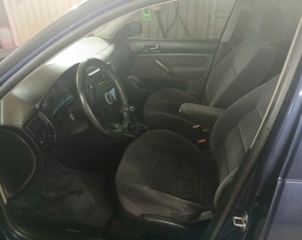 Синий Фольксваген Гольф, объемом двигателя 1.4 л и пробегом 297 тыс. км за 3000 $, фото 5 на Automoto.ua