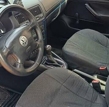 Синий Фольксваген Гольф, объемом двигателя 1.4 л и пробегом 310 тыс. км за 3500 $, фото 6 на Automoto.ua