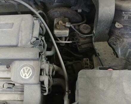 Синий Фольксваген Гольф, объемом двигателя 1.4 л и пробегом 297 тыс. км за 3000 $, фото 13 на Automoto.ua