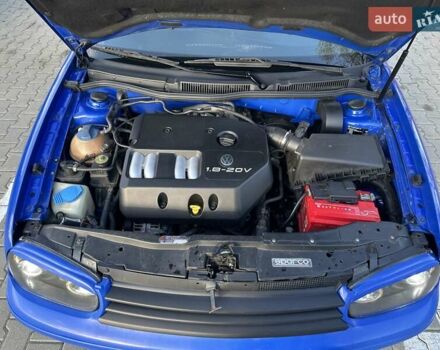 Фольксваген Гольф 1999 у Києві на Automoto.ua Синій Фольксваген Гольф, об'ємом двигуна 1.78 л та пробігом 328 тис. км за 4200 $, фото 6 на Automoto.ua