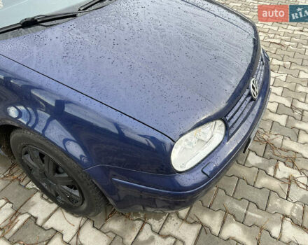 Синий Фольксваген Гольф, объемом двигателя 1.6 л и пробегом 246 тыс. км за 3950 $, фото 11 на Automoto.ua