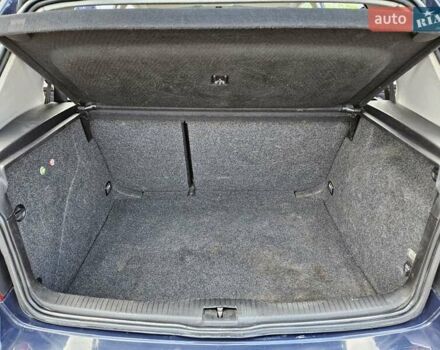 Синий Фольксваген Гольф, объемом двигателя 1.6 л и пробегом 230 тыс. км за 3900 $, фото 16 на Automoto.ua