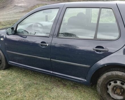 Синий Фольксваген Гольф, объемом двигателя 1.4 л и пробегом 233 тыс. км за 2500 $, фото 2 на Automoto.ua