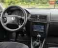 Синий Фольксваген Гольф, объемом двигателя 1.6 л и пробегом 179 тыс. км за 3999 $, фото 18 на Automoto.ua