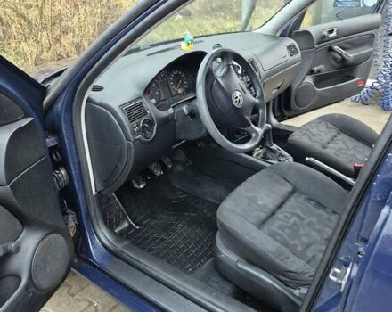 Синий Фольксваген Гольф, объемом двигателя 1.9 л и пробегом 318 тыс. км за 3499 $, фото 10 на Automoto.ua
