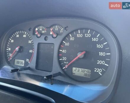 Синий Фольксваген Гольф, объемом двигателя 1.39 л и пробегом 246 тыс. км за 3700 $, фото 10 на Automoto.ua