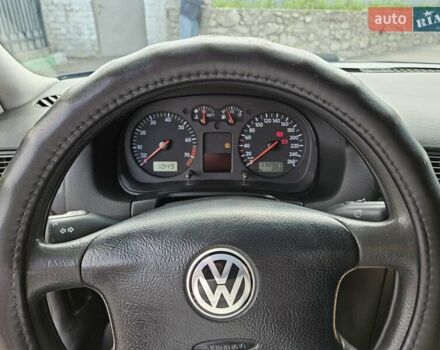 Синий Фольксваген Гольф, объемом двигателя 1.6 л и пробегом 230 тыс. км за 3900 $, фото 14 на Automoto.ua