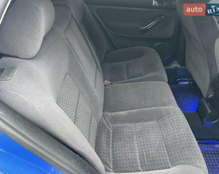 Синій Фольксваген Гольф, об'ємом двигуна 1.39 л та пробігом 240 тис. км за 3555 $, фото 20 на Automoto.ua